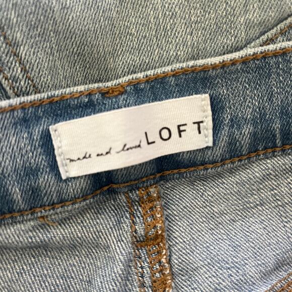 LOFT Women's High Waist Kick Crop Jeans Light Blue Size 4 Zip Fly Casual - Picture 3 of 6